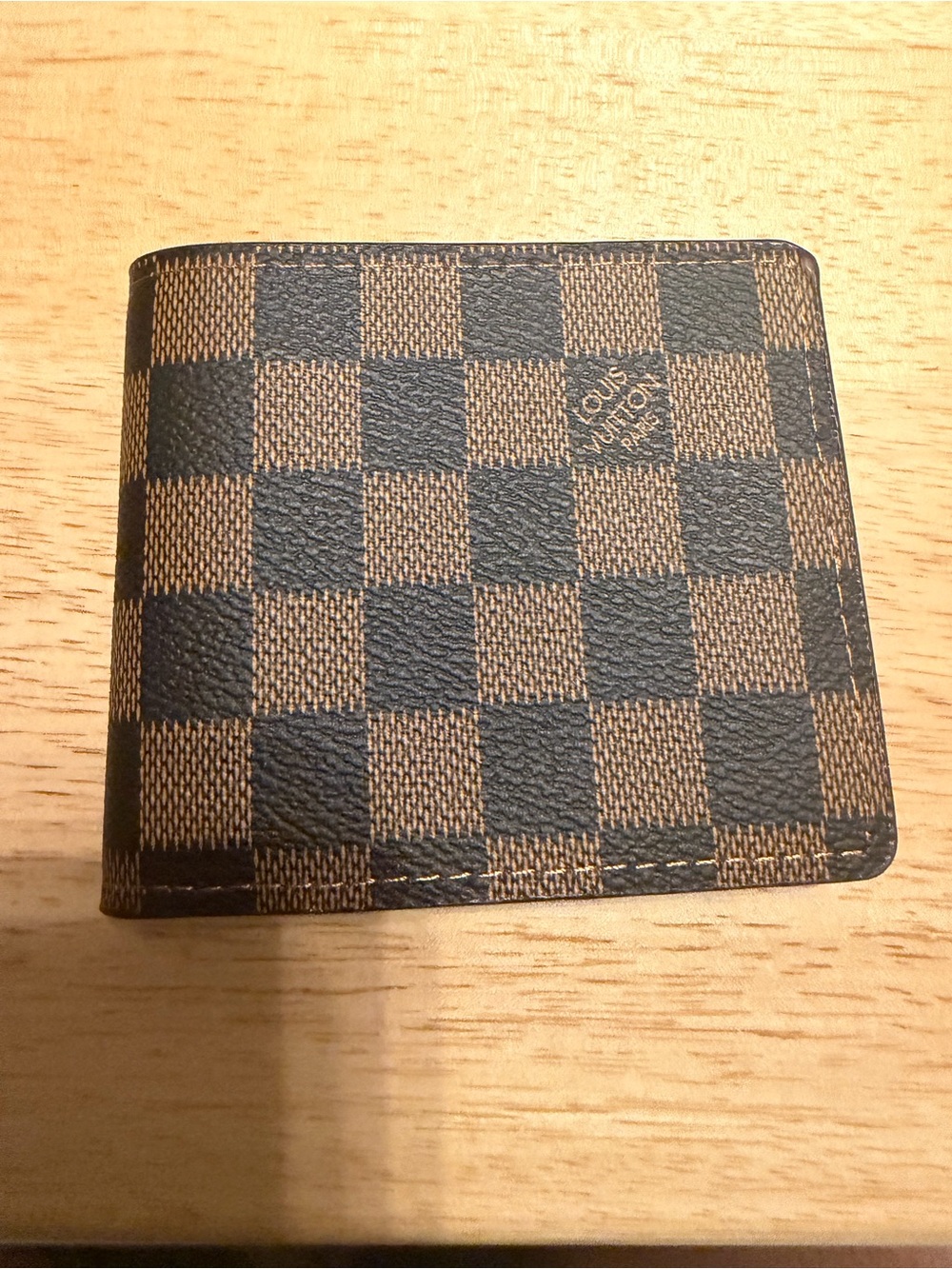 Brown and light brown wallet - Picture 3 of 3